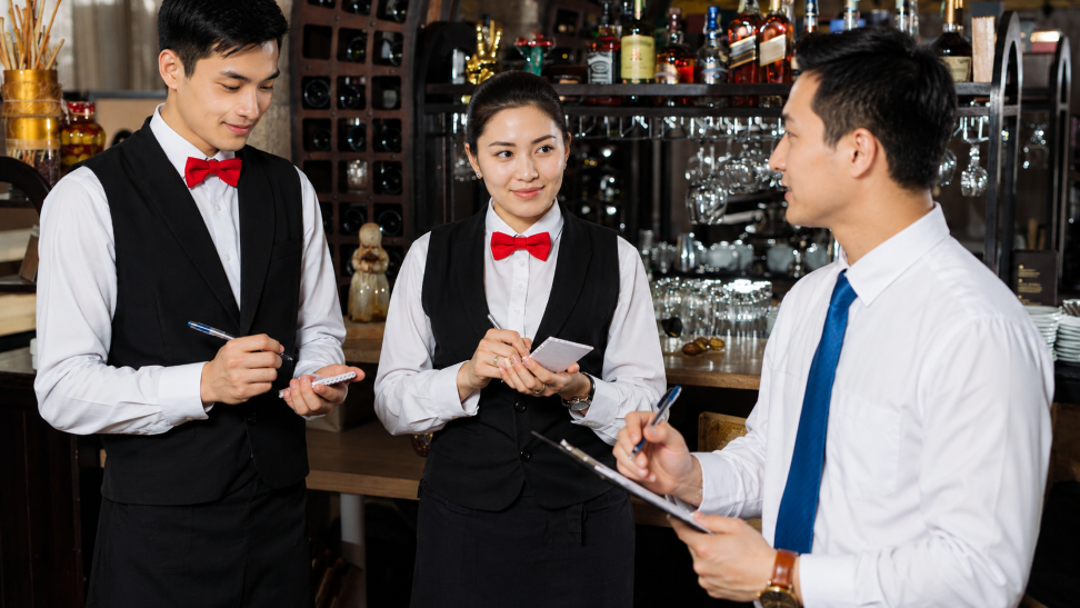 Ngành Quản trị Nhà hàng và Dịch vụ ăn uống: Học kỹ năng F&B, mở rộng cơ hội việc làm