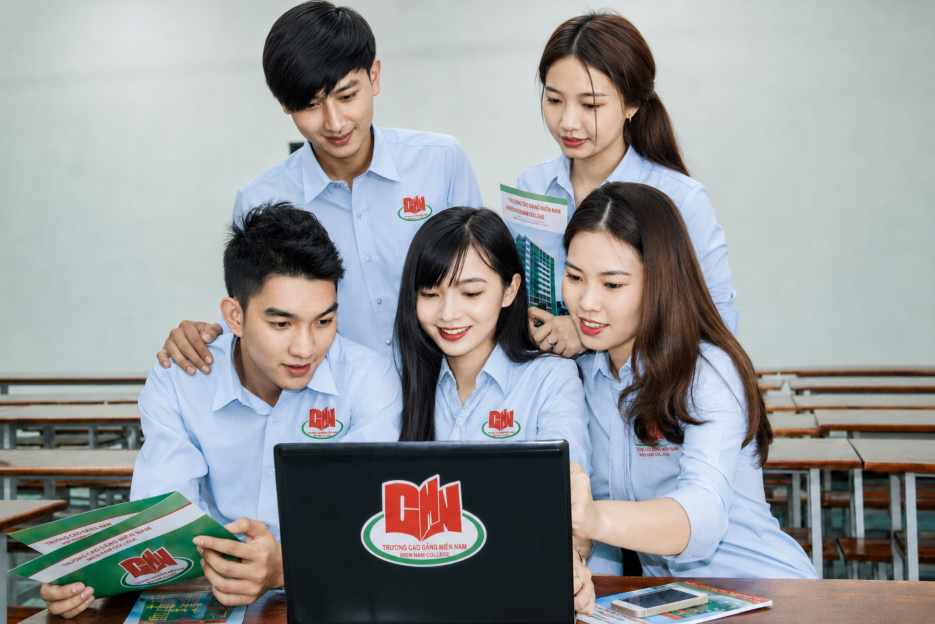 Ngành Công nghệ thông tin: Nắm công nghệ - Mở tương lai số